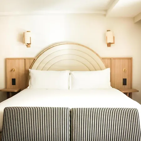 Ventura Saint-tropez, Tapestry Collection By Hilton