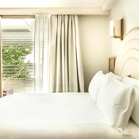 Ventura Saint-tropez, Tapestry Collection By Hilton Hotell