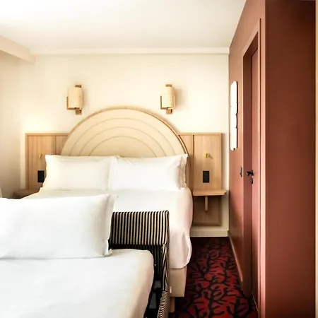 Ventura Saint-tropez, Tapestry Collection By Hilton