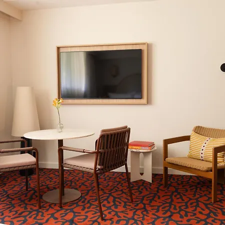 Ventura Saint-tropez, Tapestry Collection By Hilton